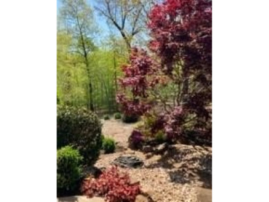 Welcome Home!  New: (2021) HVAC, (2019) Roof, (2018) Kitchen on Bella Vista - Metfield Golf Complex and Country Club in Arkansas - for sale on GolfHomes.com, golf home, golf lot
