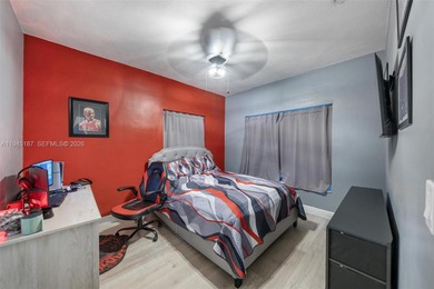 Welcome to luxury living in this stunning 4-bedroom, 3.5-bath on Redland Golf and Country Club in Florida - for sale on GolfHomes.com, golf home, golf lot