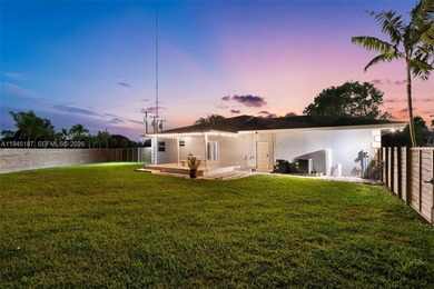 Welcome to luxury living in this stunning 4-bedroom, 3.5-bath on Redland Golf and Country Club in Florida - for sale on GolfHomes.com, golf home, golf lot