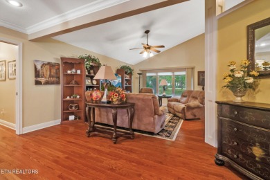 WOW! Looking for PERFECTION?! This elegant ranch home is located on Heatherhurst Golf Course in Tennessee - for sale on GolfHomes.com, golf home, golf lot
