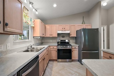 Welcome to this beautifully maintained 3/2 TURNKEY Amarillo on The Links of Spruce Creek in Florida - for sale on GolfHomes.com, golf home, golf lot