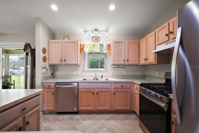 Welcome to this beautifully maintained 3/2 TURNKEY Amarillo on The Links of Spruce Creek in Florida - for sale on GolfHomes.com, golf home, golf lot