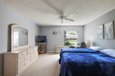 Welcome to this beautifully maintained 3/2 TURNKEY Amarillo on The Links of Spruce Creek in Florida - for sale on GolfHomes.com, golf home, golf lot