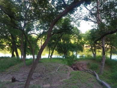 Have you been looking for that perfectly unique lot with river on Pecan Plantation Country Club in Texas - for sale on GolfHomes.com, golf home, golf lot