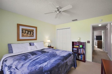 Welcome to this beautifully maintained 3/2 TURNKEY Amarillo on The Links of Spruce Creek in Florida - for sale on GolfHomes.com, golf home, golf lot