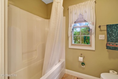 WOW! Looking for PERFECTION?! This elegant ranch home is located on Heatherhurst Golf Course in Tennessee - for sale on GolfHomes.com, golf home, golf lot