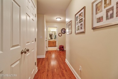 WOW! Looking for PERFECTION?! This elegant ranch home is located on Heatherhurst Golf Course in Tennessee - for sale on GolfHomes.com, golf home, golf lot