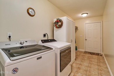 WOW! Looking for PERFECTION?! This elegant ranch home is located on Heatherhurst Golf Course in Tennessee - for sale on GolfHomes.com, golf home, golf lot