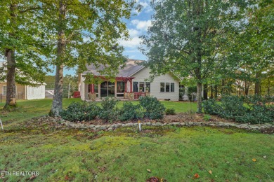 WOW! Looking for PERFECTION?! This elegant ranch home is located on Heatherhurst Golf Course in Tennessee - for sale on GolfHomes.com, golf home, golf lot
