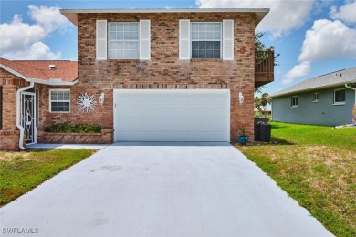 Spectacular 2 story house on Hunters Run Gulf Course! This large on El Rio Golf Course and Club in Florida - for sale on GolfHomes.com, golf home, golf lot