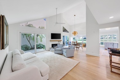 This single story home offers 3 bedrooms, 3.5 baths, 2 car on Jonathans Landing Golf Club in Florida - for sale on GolfHomes.com, golf home, golf lot