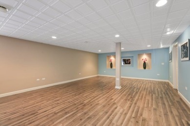Welcome to 10470 Northbridge Drive - a spacious 3,598 sq ft home on Pinecrest Golf and Country Club in Illinois - for sale on GolfHomes.com, golf home, golf lot