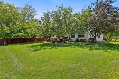 Welcome to 10470 Northbridge Drive - a spacious 3,598 sq ft home on Pinecrest Golf and Country Club in Illinois - for sale on GolfHomes.com, golf home, golf lot