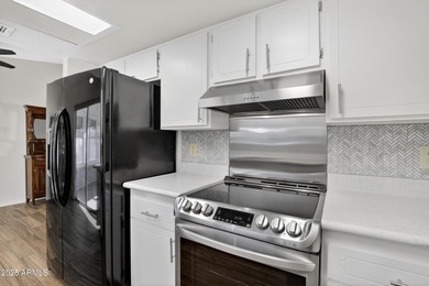 Many tasteful updates in this one! Bright, cheery kitchen in on Deer Valley Golf Course in Arizona - for sale on GolfHomes.com, golf home, golf lot