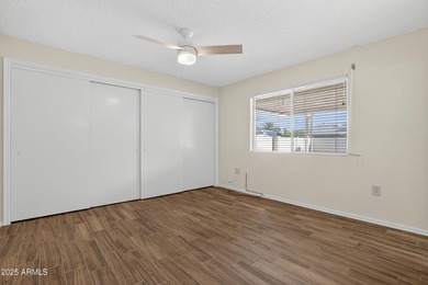 Many tasteful updates in this one! Bright, cheery kitchen in on Deer Valley Golf Course in Arizona - for sale on GolfHomes.com, golf home, golf lot