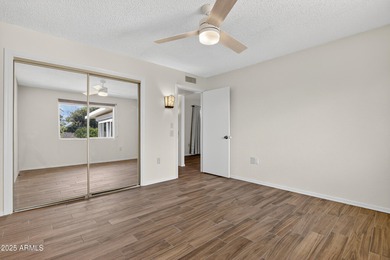 Many tasteful updates in this one! Bright, cheery kitchen in on Deer Valley Golf Course in Arizona - for sale on GolfHomes.com, golf home, golf lot