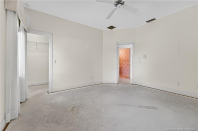 Opportunity knocks in Hobe Sound Golf Club. This single family on Hobe Sound Golf Club in Florida - for sale on GolfHomes.com, golf home, golf lot