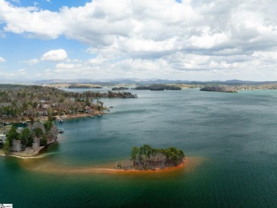 Listed by Elizabeth Barnhill with Wilson Associates. For more on Keowee Key Golf and Country Club in South Carolina - for sale on GolfHomes.com, golf home, golf lot