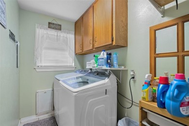3BR-3BA + 2 Living Areas in Gated Holly Lake Ranch. Close to the on Holly Lake Ranch Golf Club in Texas - for sale on GolfHomes.com, golf home, golf lot