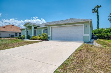 HUGE PRICE IMPROVEMENT AND AN ASSUMABLE 3.5% RATE!! (*must on Bobcat Trail Golf Club in Florida - for sale on GolfHomes.com, golf home, golf lot