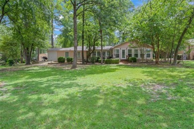 3BR-3BA + 2 Living Areas in Gated Holly Lake Ranch. Close to the on Holly Lake Ranch Golf Club in Texas - for sale on GolfHomes.com, golf home, golf lot