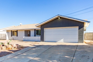 Beautifully Updated Single-Story Home on Extra-Large Lot on Arizona Golf Resort and Conference Center in Arizona - for sale on GolfHomes.com, golf home, golf lot