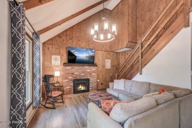Beautifully Updated Saltbox Home in The Hideout!Tucked within on The Hideout Golf in Pennsylvania - for sale on GolfHomes.com, golf home, golf lot