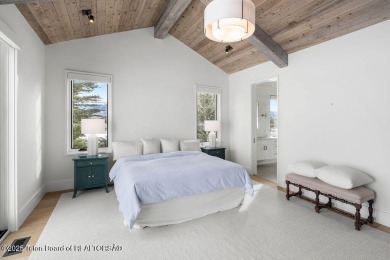 This Immaculate four bedroom cabin designed by Northworks on Huntsman Springs Golf Club in Idaho - for sale on GolfHomes.com, golf home, golf lot