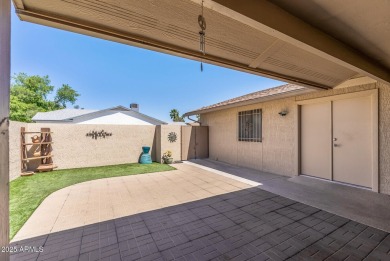 You'll want to live here once you step inside! Woody tile plank on Grandview Golf Course in Arizona - for sale on GolfHomes.com, golf home, golf lot