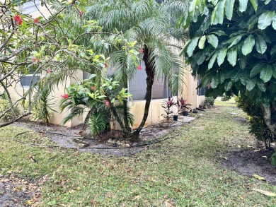 Very attractive 2/2 First Floor condo. Painted & Furnished on Kings Point Golf -Flanders Way in Florida - for sale on GolfHomes.com, golf home, golf lot