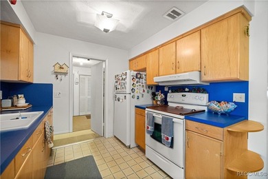 *Seller offering $1,000.00 floor credit.* Welcome to this on Brentwood Farms Golf Club in Florida - for sale on GolfHomes.com, golf home, golf lot