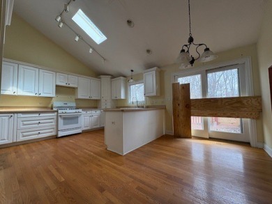 Check out this magnificent home located on Lincoln Oaks golf on Lincoln Oaks Golf Course in Illinois - for sale on GolfHomes.com, golf home, golf lot