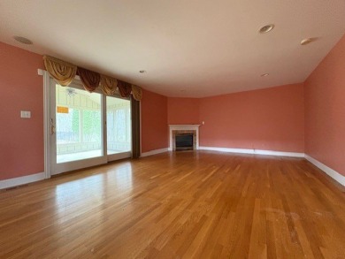 Check out this magnificent home located on Lincoln Oaks golf on Lincoln Oaks Golf Course in Illinois - for sale on GolfHomes.com, golf home, golf lot