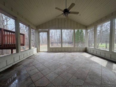 Check out this magnificent home located on Lincoln Oaks golf on Lincoln Oaks Golf Course in Illinois - for sale on GolfHomes.com, golf home, golf lot