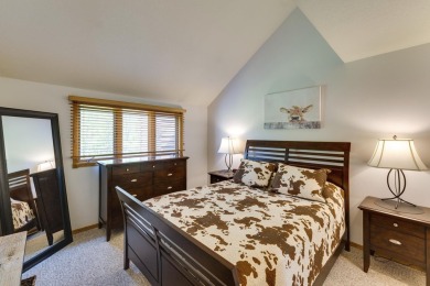 REDUCED! Beautifully decorated, with completely new furniture on Eagle Ridge Inn and Resort in Illinois - for sale on GolfHomes.com, golf home, golf lot