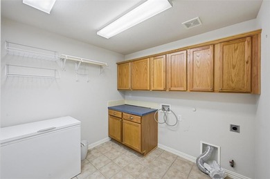 Beautiful 3 bedroom home in the highly sought after active adult on Wildhorse Golf Club of Robson Ranch in Texas - for sale on GolfHomes.com, golf home, golf lot