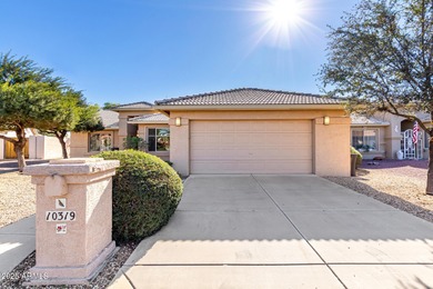 Don't miss this tastefully updated 2 bed + DEN, 2 bath home in on Oakwood Golf Club  in Arizona - for sale on GolfHomes.com, golf home, golf lot