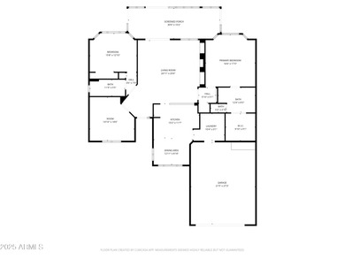 Don't miss this tastefully updated 2 bed + DEN, 2 bath home in on Oakwood Golf Club  in Arizona - for sale on GolfHomes.com, golf home, golf lot