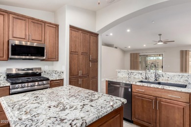 Don't miss this tastefully updated 2 bed + DEN, 2 bath home in on Oakwood Golf Club  in Arizona - for sale on GolfHomes.com, golf home, golf lot