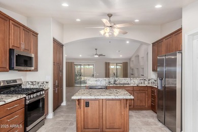 Don't miss this tastefully updated 2 bed + DEN, 2 bath home in on Oakwood Golf Club  in Arizona - for sale on GolfHomes.com, golf home, golf lot