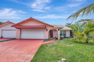 This beautifully updated 3-bedroom, 2-bathroom villa offers the on Yacht and Country Club in Florida - for sale on GolfHomes.com, golf home, golf lot