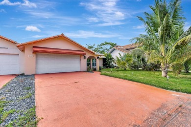 This beautifully updated 3-bedroom, 2-bathroom villa offers the on Yacht and Country Club in Florida - for sale on GolfHomes.com, golf home, golf lot