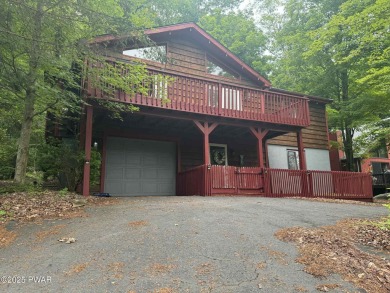 Welcome to this beautifully upgraded 4-bedroom home nestled in on The Hideout Golf in Pennsylvania - for sale on GolfHomes.com, golf home, golf lot