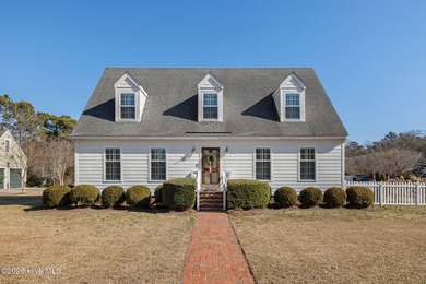 4BR/2.5BA Customized Cape Cod in desirable Country Club East on on Morehead City Country Club in North Carolina - for sale on GolfHomes.com, golf home, golf lot