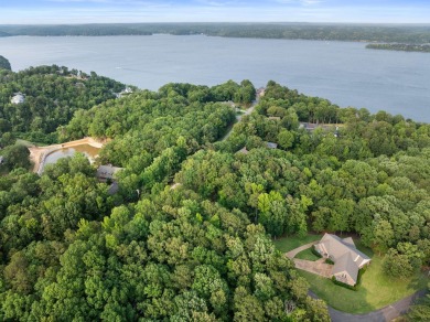 Premier Location in the Shiloh Falls Subdivision (a covenant on Shiloh Falls Golf Club in Tennessee - for sale on GolfHomes.com, golf home, golf lot