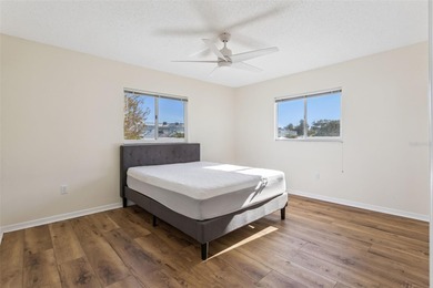 One or more photo(s) has been virtually staged. This inviting on The Links of Spruce Creek in Florida - for sale on GolfHomes.com, golf home, golf lot