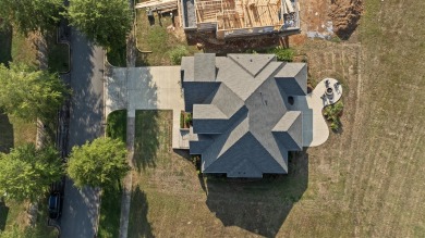 Stunning 5-bedroom, 3.5-bath home with over 3,700 sq. ft. in the on The Club At Olde Stone in Kentucky - for sale on GolfHomes.com, golf home, golf lot