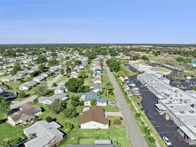 One or more photo(s) has been virtually staged. This inviting on The Links of Spruce Creek in Florida - for sale on GolfHomes.com, golf home, golf lot