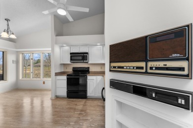 NEW PRICING so new owners will have extra $$ to do updating! on Toqua Golf Course - Loudon County in Tennessee - for sale on GolfHomes.com, golf home, golf lot