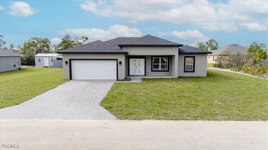 **Brand-New Home** Discover this beautifully built new on Sun n Lake Golf and Country Club in Florida - for sale on GolfHomes.com, golf home, golf lot